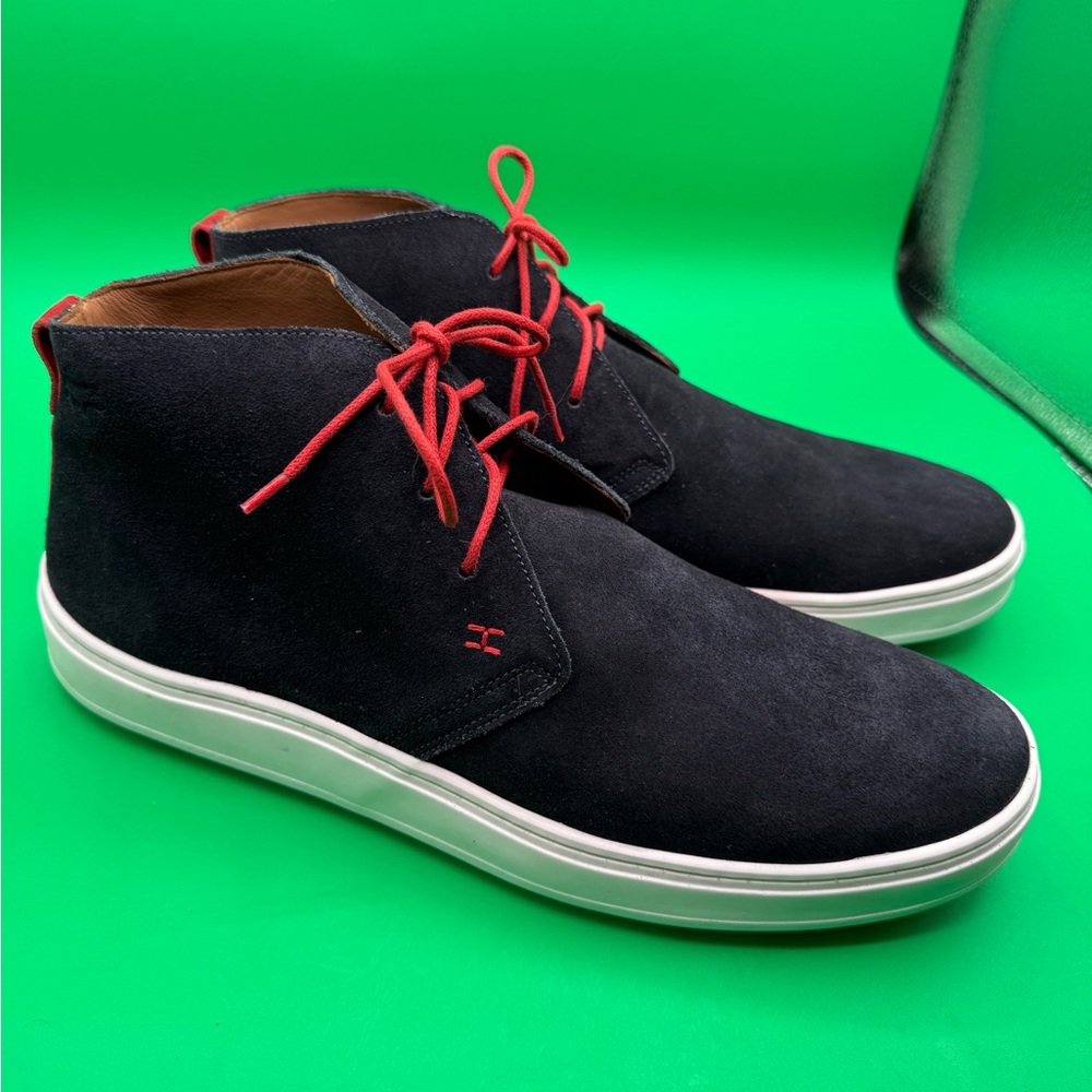 Navy Suede Chukka Boots with Red Laces